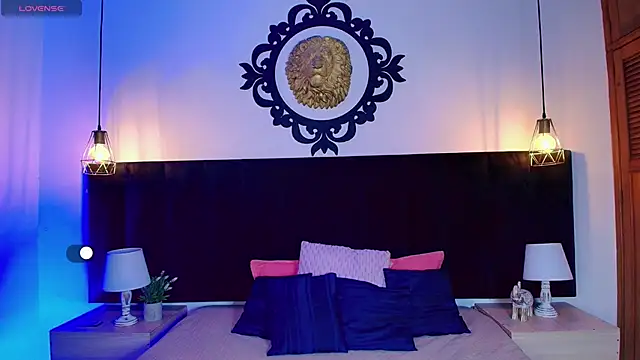 Skyee angel online show from 5, 4, 2026