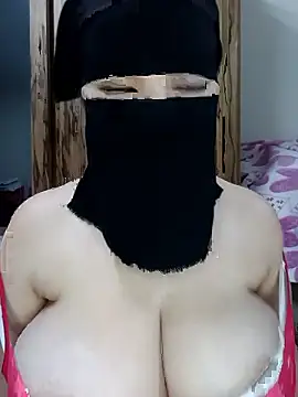 Honeygirl100 online show from 10, 1, 2026