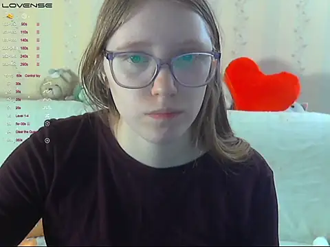 LustfulSarah online show from 17, 5, 2026