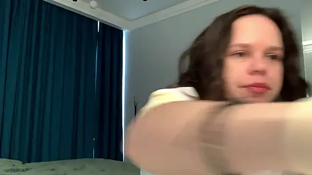 LeotaGlaza online show from 18, 3, 2026