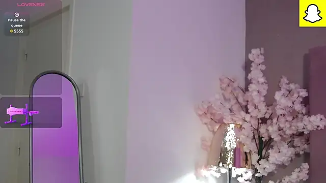 Snapshot of DeniseSun chatting on 7, 2, 2026 DeniseSun online show from 7, 2, 2026