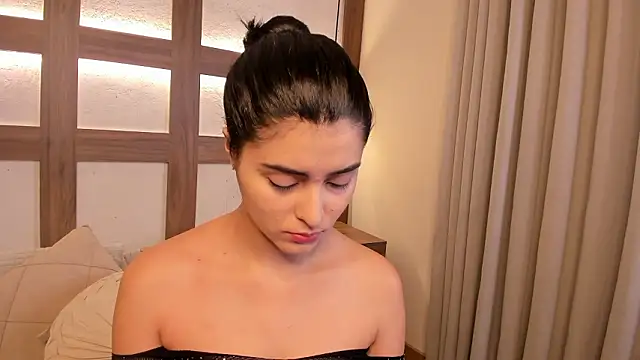 SarhaVega online show from 10, 2, 2026