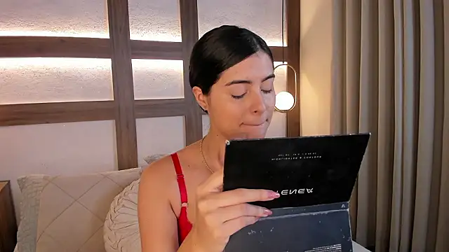 SarhaVega online show from 22, 3, 2026