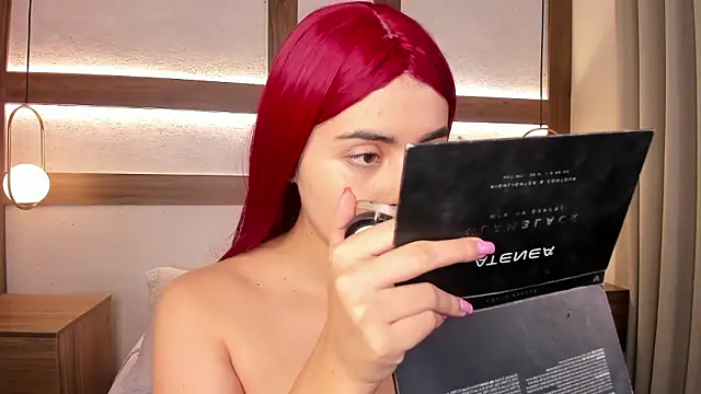 SarhaVega online show from 5, 2, 2026