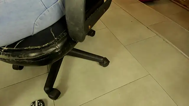 Mysterius Woman online show from 6, 4, 2026