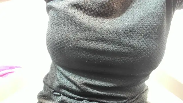 Izelevans online show from 5, 4, 2026