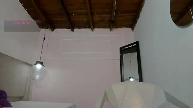 Izelevans online show from 8, 4, 2026