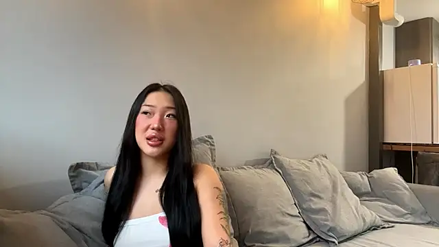 EIeniVanwart online show from 26, 11, 2025