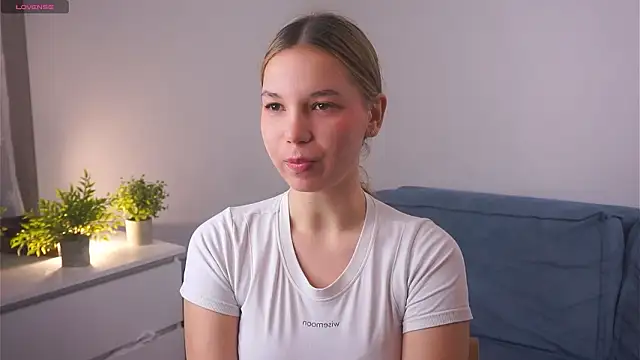 AmparoCilek online show from 13, 3, 2026