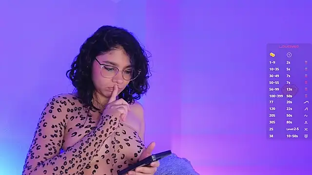 Snapshot of naty_saenz chatting on 20, 6, 2026 naty saenz online show from 20, 6, 2026