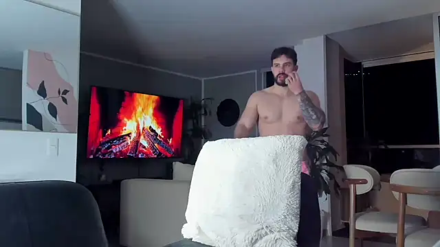 Valenthino Salvatore online show from 23, 3, 2026