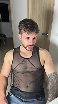 Valenthino Salvatore online show from 30, 11, 2025