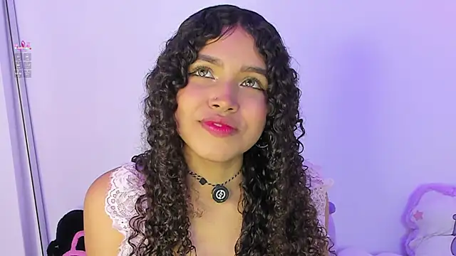 EloiseSweetxx online show from 4, 4, 2026