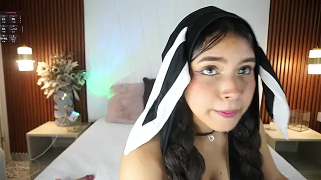 Snapshot of EloiseSweetxx chatting on 4, 2, 2026 EloiseSweetxx online show from 4, 2, 2026