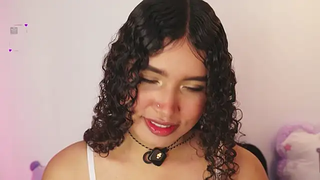 EloiseSweetxx online show from 14, 4, 2026