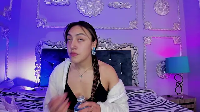 DhaliaRosse online show from 7, 2, 2026