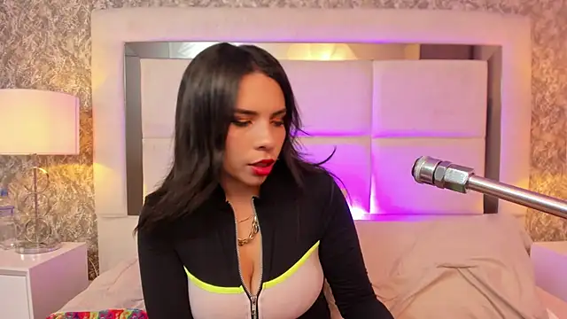 Viiolet Stone online show from 10, 1, 2026