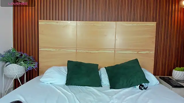 samantha loughty online show from 14, 12, 2025