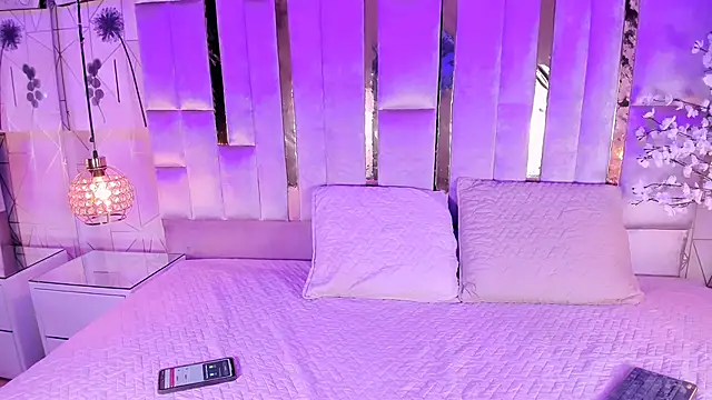 Naomistart online show from 9, 2, 2026