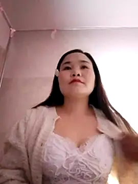 One-two22 online show from 3, 12, 2025