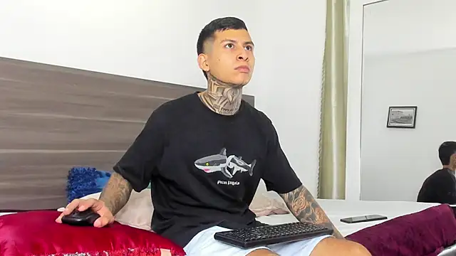 Andrew sanders68 online show from 28, 11, 2025