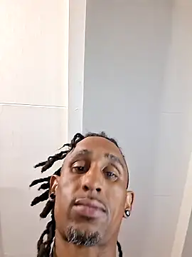 Snapshot of MTheRealrDLlongCrippler chatting on 13, 3, 2026 MTheRealrDLlongCrippler online show from 13, 3, 2026