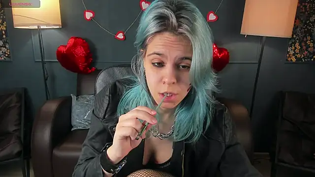 LiraBelle online show from 13, 2, 2026