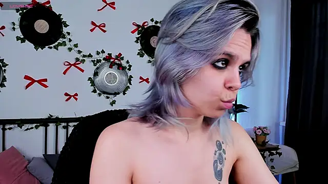 LiraBelle online show from 11, 4, 2026