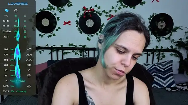 Snapshot of LiraBelle chatting on 10, 7, 2026 LiraBelle online show from 10, 7, 2026