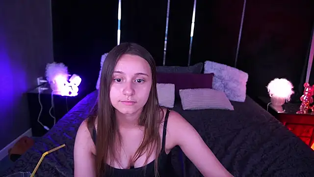 Snapshot of TinyNatalie chatting on 21, 6, 2026 TinyNatalie online show from 21, 6, 2026