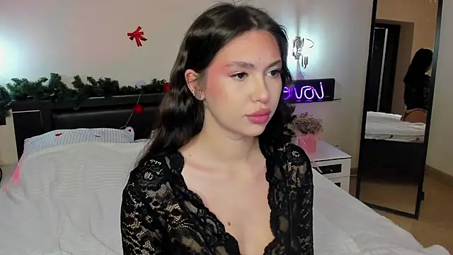 Mia Sleem online show from 16, 12, 2025