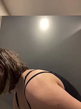 KateBurlesk online show from 8, 1, 2026