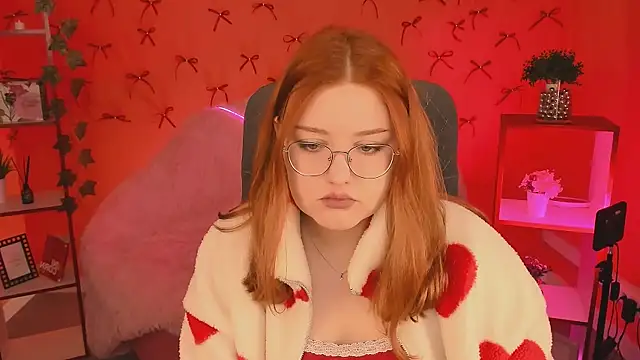 StaceyJensen online show from 26, 11, 2025