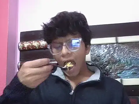 maskedman699 online show from 26, 11, 2025