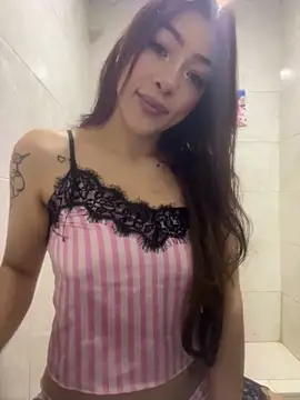 DAKOTA SAKURA online show from 11, 6, 2026