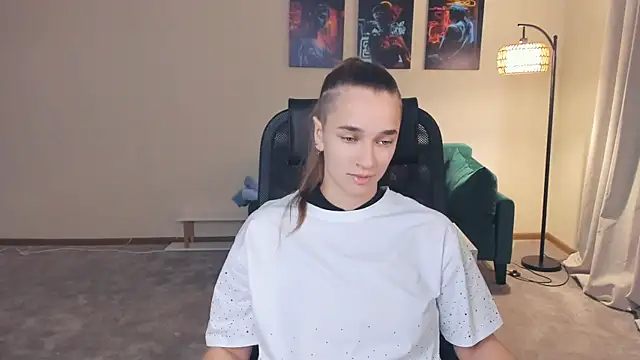 Snapshot of OkDevier chatting on 23, 11, 2025 OkDevier online show from 23, 11, 2025