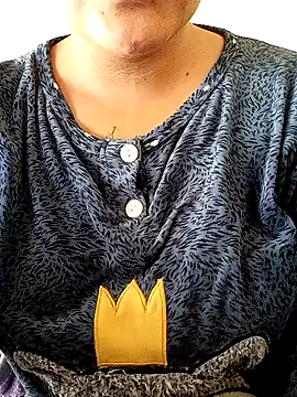 yasmine x online show from 2, 12, 2025