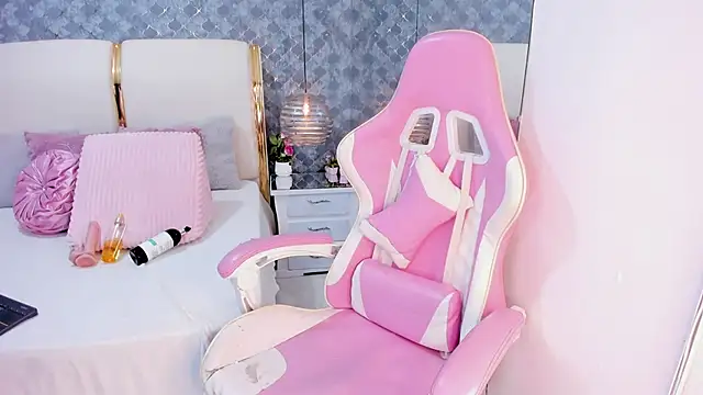 Snapshot of ThianaGarcia chatting on 17, 1, 2026 ThianaGarcia online show from 17, 1, 2026