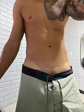 Snapshot of enzofelipe chatting on 2, 12, 2025 enzofelipe online show from 2, 12, 2025