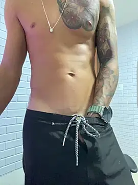 Snapshot of enzofelipe chatting on 15, 12, 2025 enzofelipe online show from 15, 12, 2025