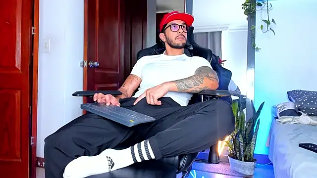 JotaCeliz online show from 16, 12, 2025