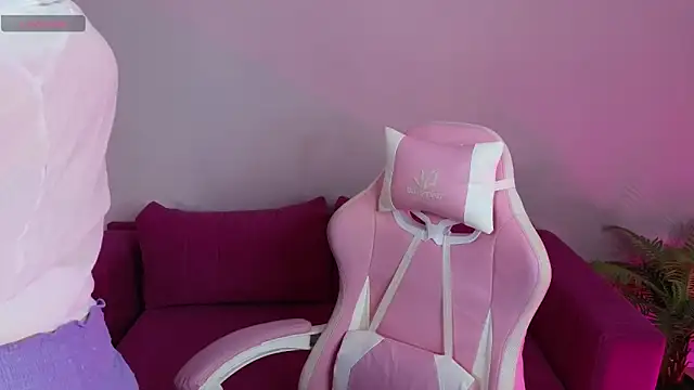 Ginger Kristin online show from 9, 3, 2026