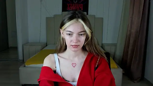 MILLIE MUR online show from 9, 1, 2026