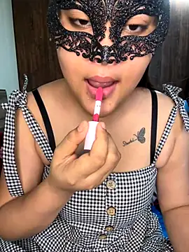 DivyaSharma999 online show from 29, 11, 2025