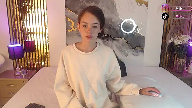 MiticaBrennet  online show from 28, 2, 2026