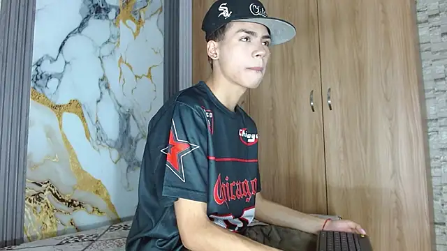 maverickhotson303av online show from 24, 11, 2025