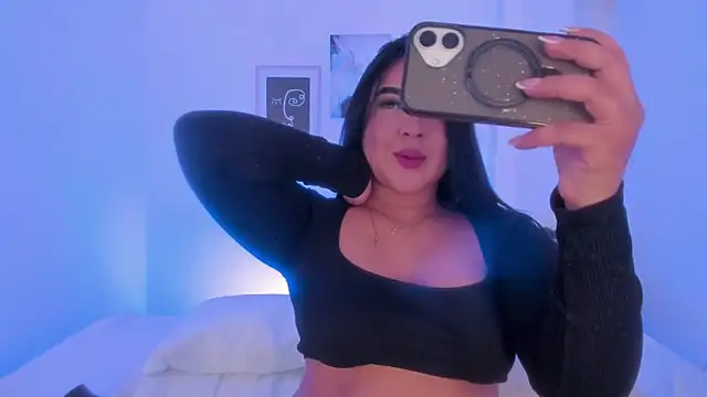alejandrarojas  online show from 28, 4, 2026