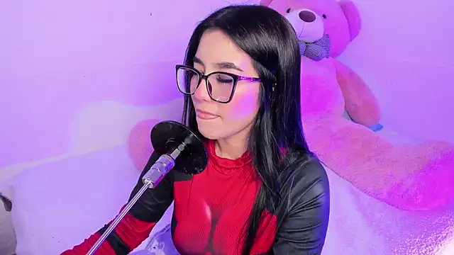 IbbieeBennett 1 online show from 25, 6, 2026