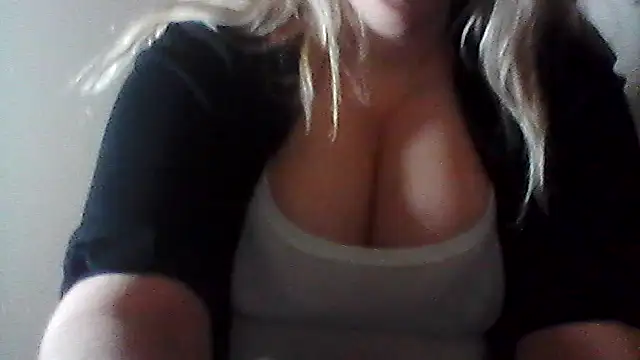 BelladonnaSkye online show from 2, 12, 2025