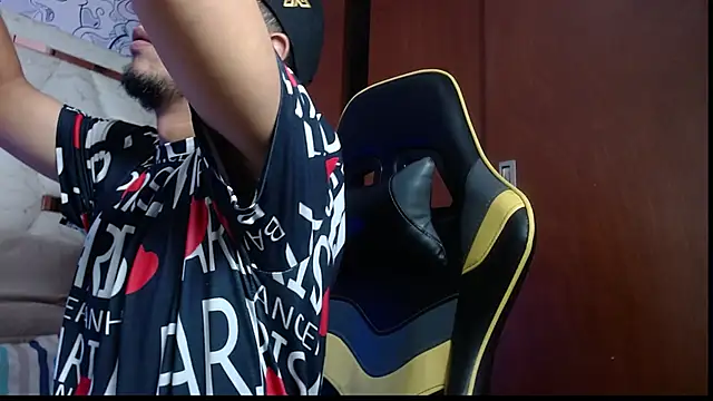 Couple wildd  online show from 20, 12, 2025